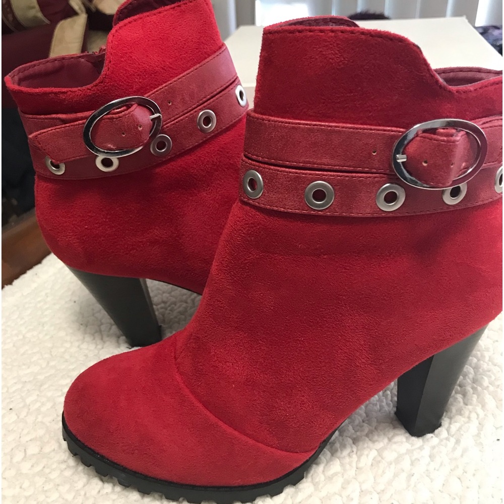 Red KISS boots